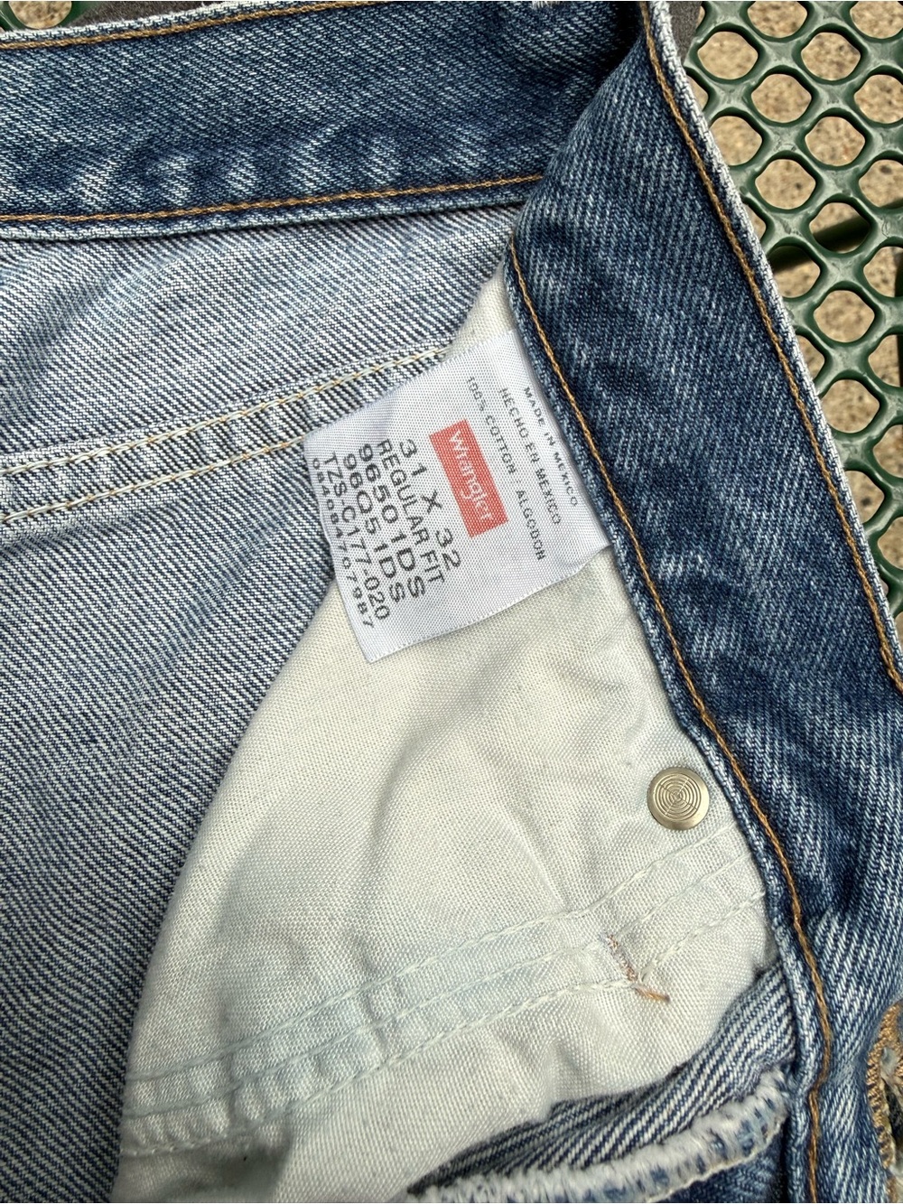 Vintage 96501 Wrangler Regular Fit Straight Leg Jeans - Picture 6 of 6